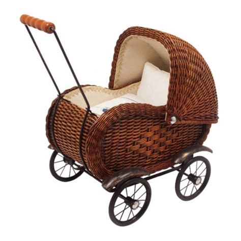 Retro kočík pre bábiky z prútia