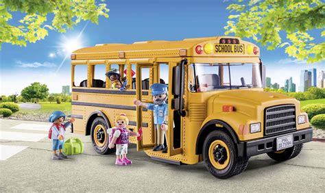 Školský autobus plný žiakov