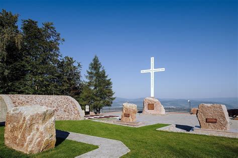 Krížová cesta na vrchu Križevac