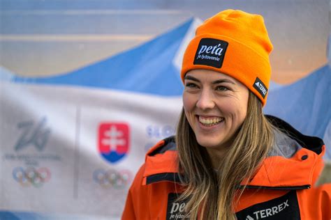 Petra Vlhová na stupňoch víťazov