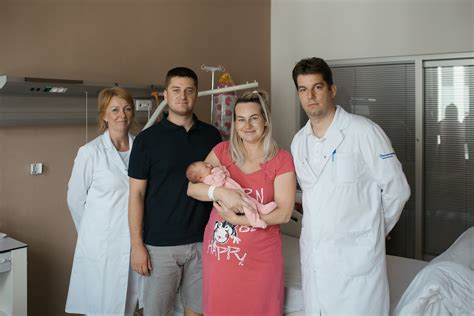 Bonding novorodenca s matkou