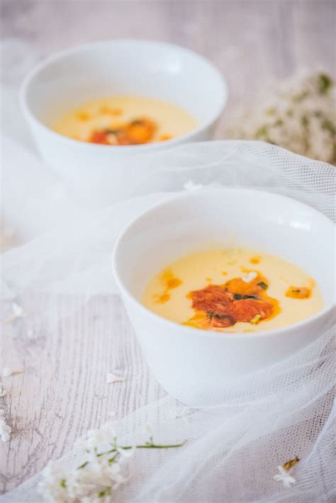 Ilustrácia rôznych zeleninových príkrmov s vaječným žĺtkom