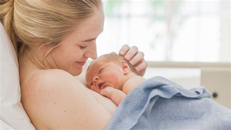 Bonding - kontakt koža na kožu