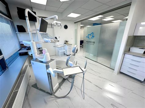 Fotografia modernej zubnej kliniky