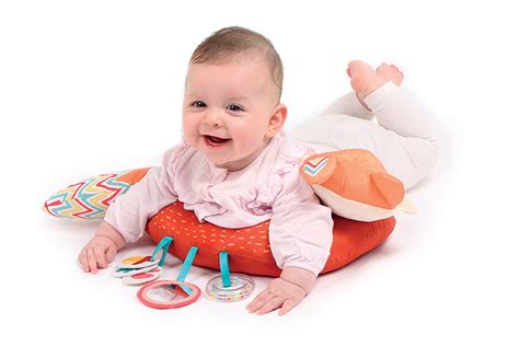 stimulácia dieťaťa hračkami v polohe na brušku