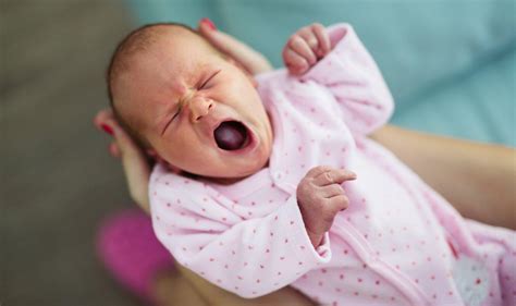 Obrázok dieťaťa, ktoré sa v noci budí s plačom