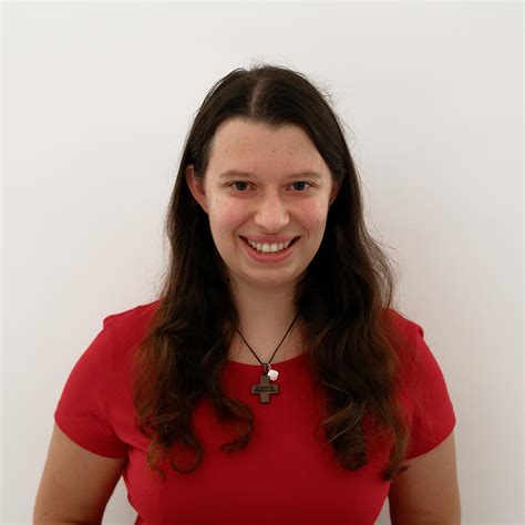 Schéma vzťahov v prípade surogátneho materstva