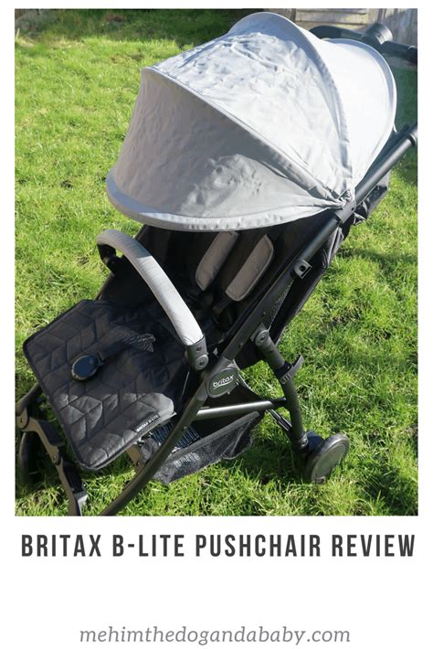 Detail skladania kočíka Britax B-Lite jednou rukou