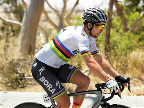 Peter Sagan s gumenými medvedíkmi