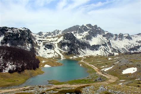 Panoramatický výhľad na pohorie Durmitor