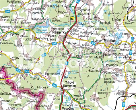 Mapa s vyznačenými ulicami, cestami a alejami