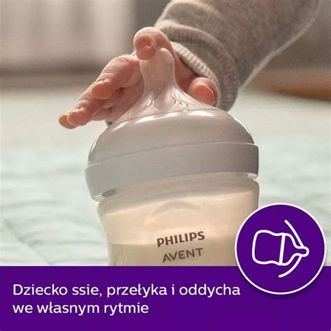 Dieťa pijúce mlieko z prsníka
