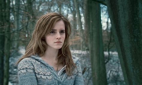 Emma Watson ako Belle v Kráske a zvierati