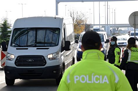 Ilustračná fotografia dopravnej policajnej kontroly