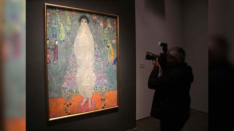 Žena s zlatými slzami v štýle Gustava Klimta