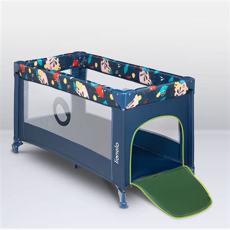 Detaily cestovnej postieľky Pegy - bočný výlez a kolieska