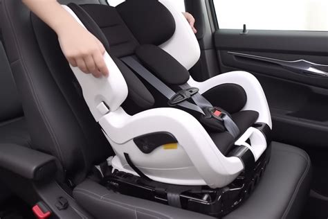 Detail upevnenia ISOFIX platformy