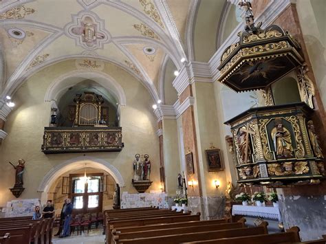 Interiér farského kostola v Tvrdošíne