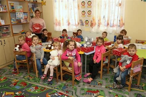 Deti v sirotinci v Rumunsku