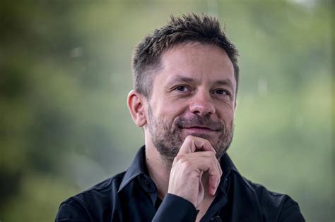Jiří Mádl s partnerkou a synom