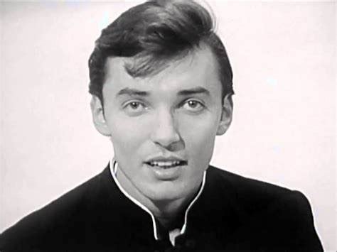 Karel Gott ako mladý spevák