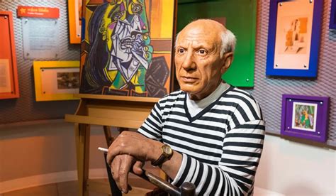 Pablo Picasso maľuje