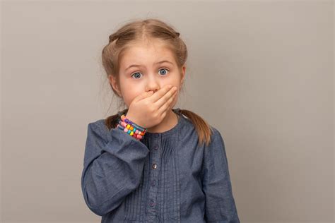 Schéma znázorňujúca možné príčiny oneskoreného vývinu reči