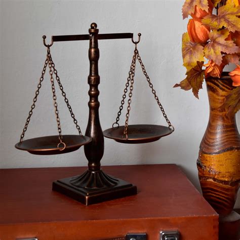 Ilustrácia porovnania váhy mokrej a suchej plienky