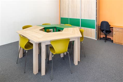 Školské budovy rôznych typov špeciálnych škôl