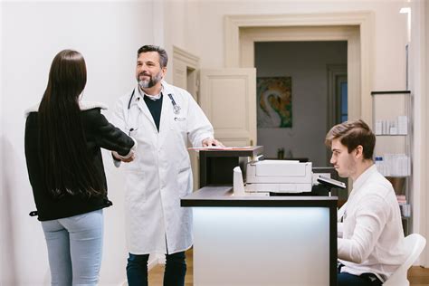 Schéma chirurgického zákroku na odstránenie subdurálneho hematómu
