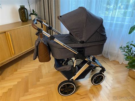 Rozloženie kočíka Bexa s vaničkou, športovou časťou a autosedačkou
