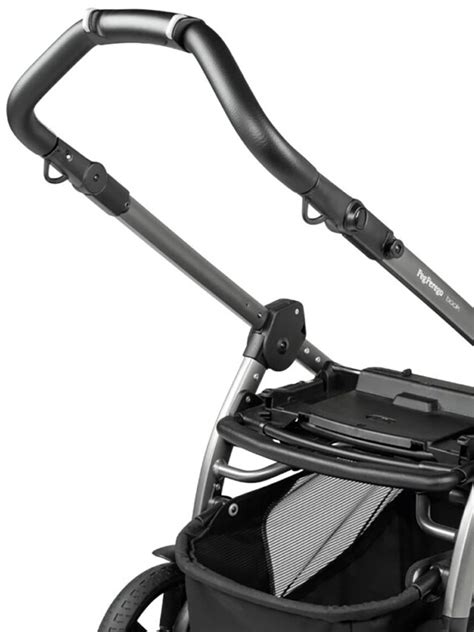 Detail koliesok kočíka Peg Perego