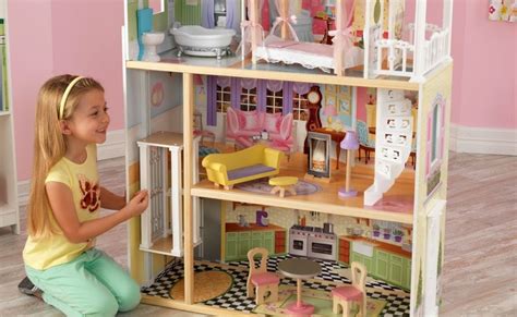 Interiér domčeka pre bábiky s Barbie
