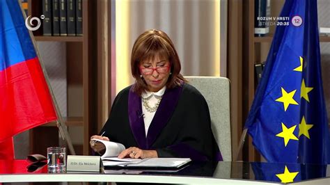 Súdna sieň a symboly spravodlivosti