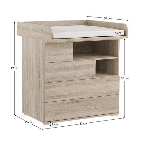 Ilustrácia komody s prebaľovacím pultom a usporiadanými detskými potrebami