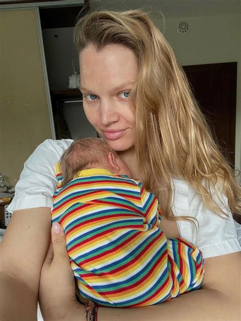Kristína Pelaková s novorodeným synom Radkom