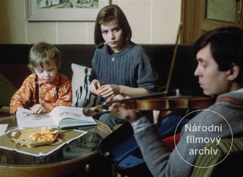 Karel Šíp ako herec vo filme Vrchní, prchni!