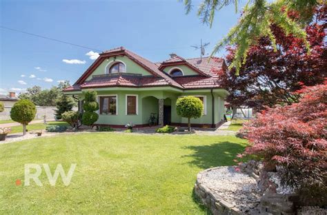 Rodinný dom s upraveným pozemkom