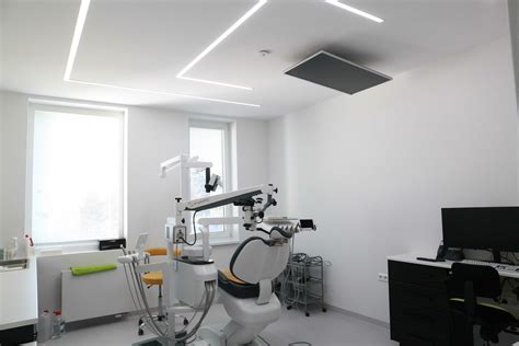Interiér modernej zubnej kliniky