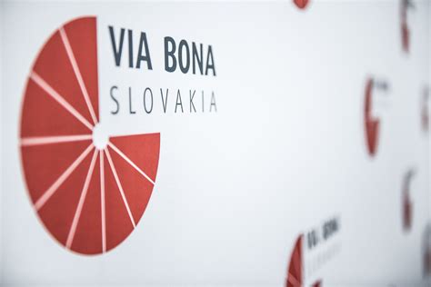 Logo ocenenia Via Bona Slovakia