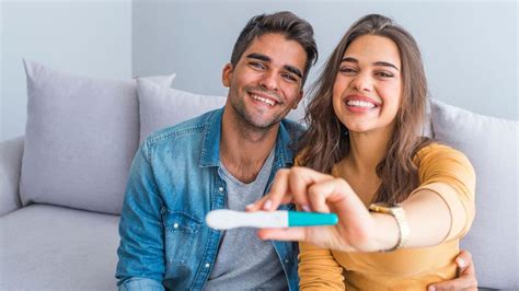 Žena a muž sa snažia otehotnieť