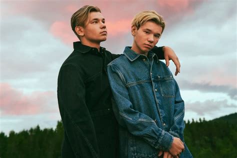 Fotografia jednovaječných dvojičiek Marcusa a Martinusa Gunnarsenovcov.