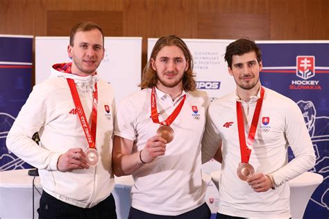 Martin Marinčin s reprezentačným dresom Slovenska