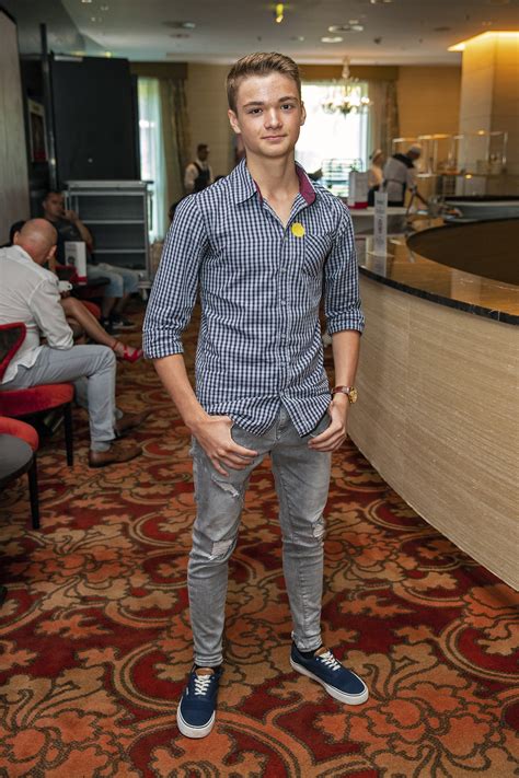 Max Bolf a jeho priateľka na vrchole Himalájí