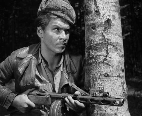 Scéna z filmu Vlčie diery s Mikulášom Hubom