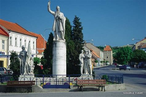 Pomník na mieste nehody